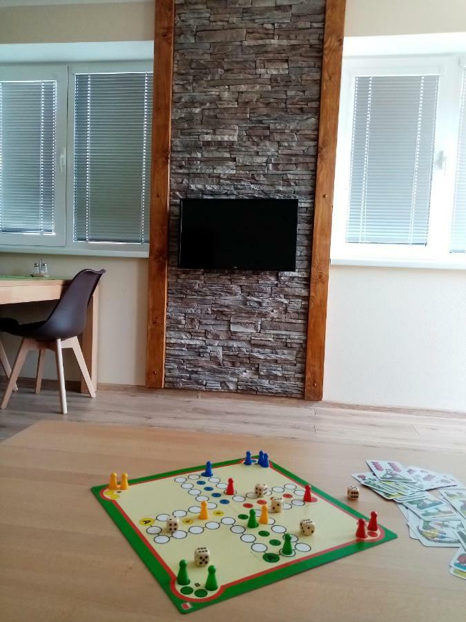 Ferienwohnung Elejan Bešeňová Exterior foto