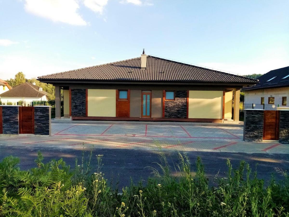 Ferienwohnung Elejan Bešeňová Exterior foto